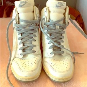 Nike wedge high white shoes